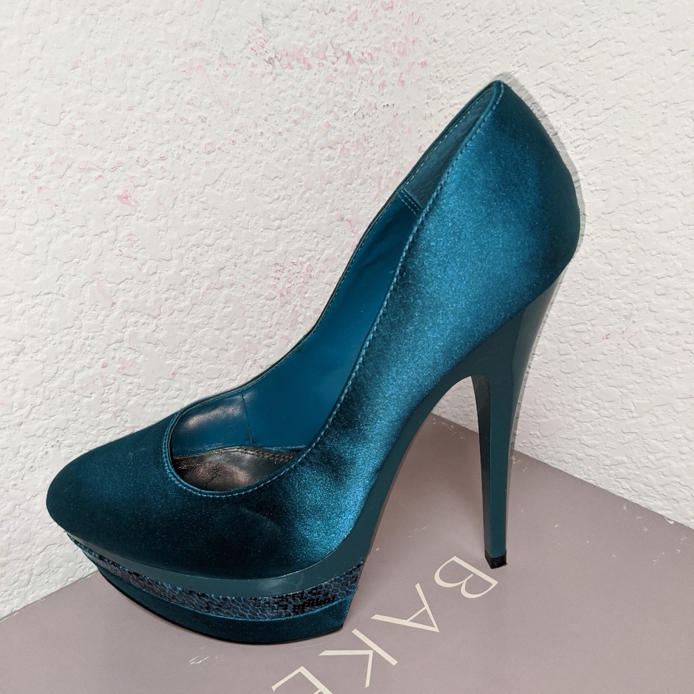 Teal Heels